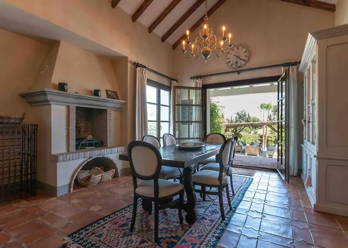 Casa Sol Encantadora Con Piscina Βίλα *