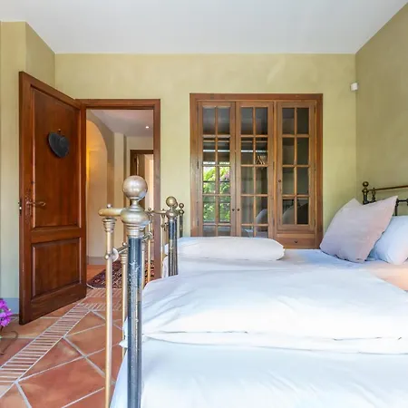 Casa Sol. Encantadora Con Piscina Marbella