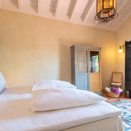 Casa Sol. Encantadora Con Piscina * Marbella