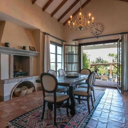 Casa Sol Encantadora Con Piscina Βίλα *