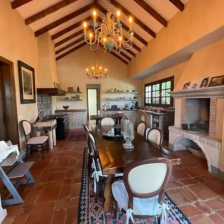 ヴィラ Casa Sol Encantadora Con Piscina マルベーリャ