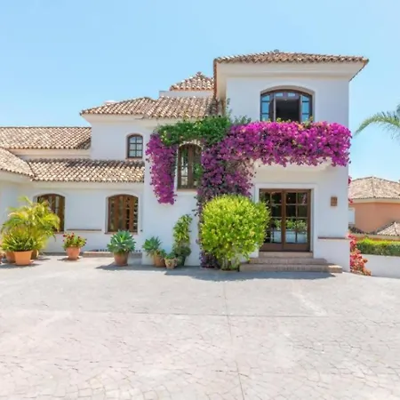 ヴィラ Casa Sol Encantadora Con Piscina マルベーリャ